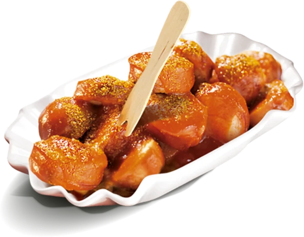 Geschnittene Currywurst mit Currysoße und Currypulver